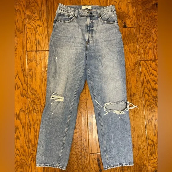 Abercrombie & Fitch Curve Love High Rise The Skinny Distressed Jeans Size 30/10L - Picture 2 of 13